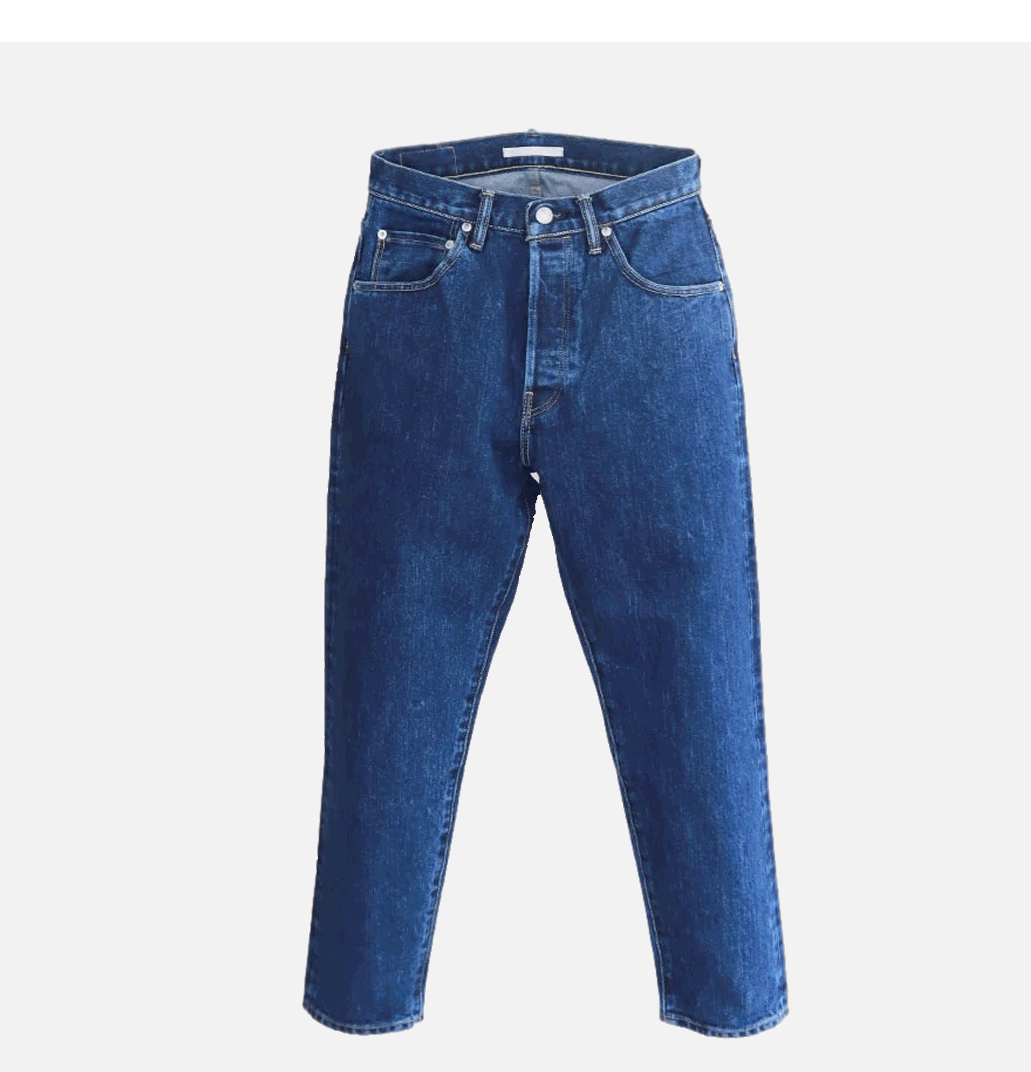 22001 Loose Tapered Jeans...