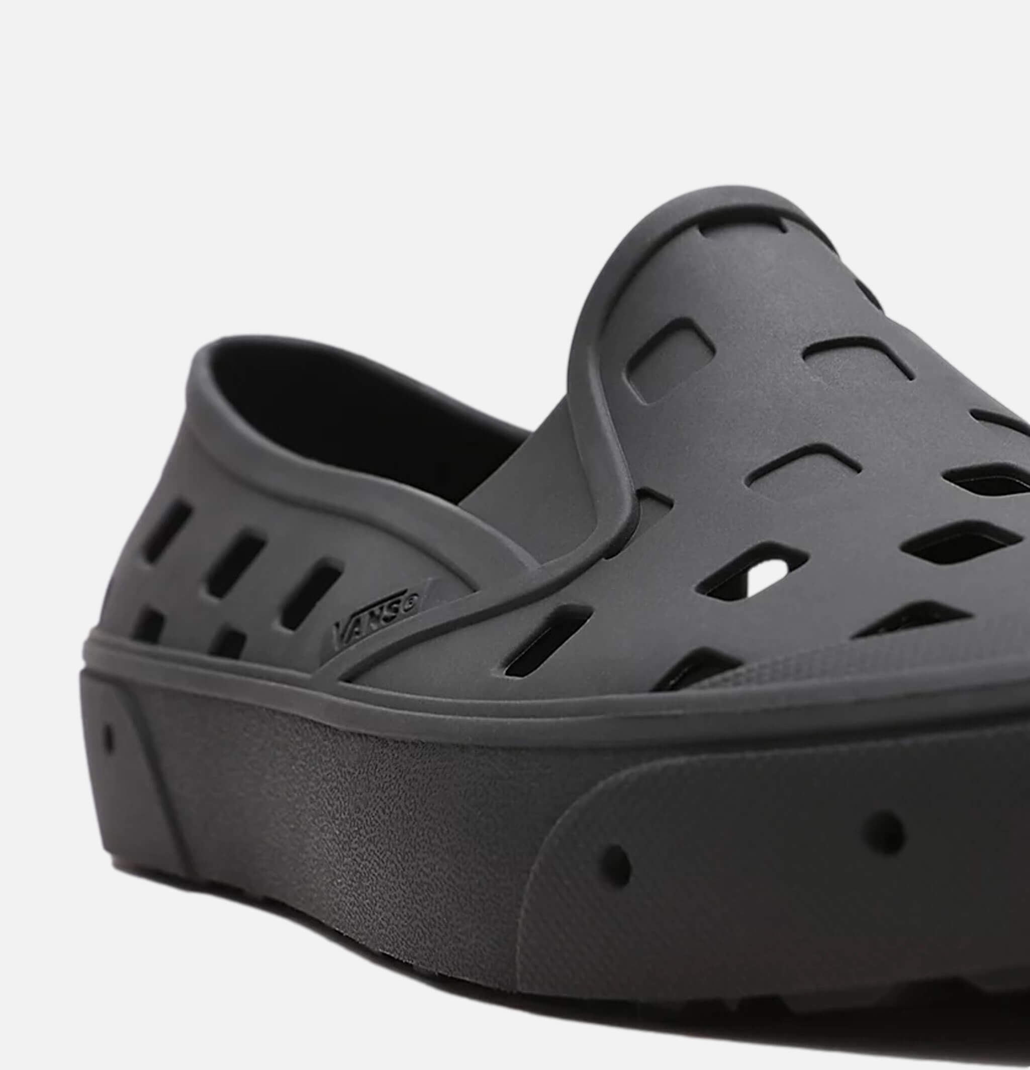 Vans Slip On Trek Black