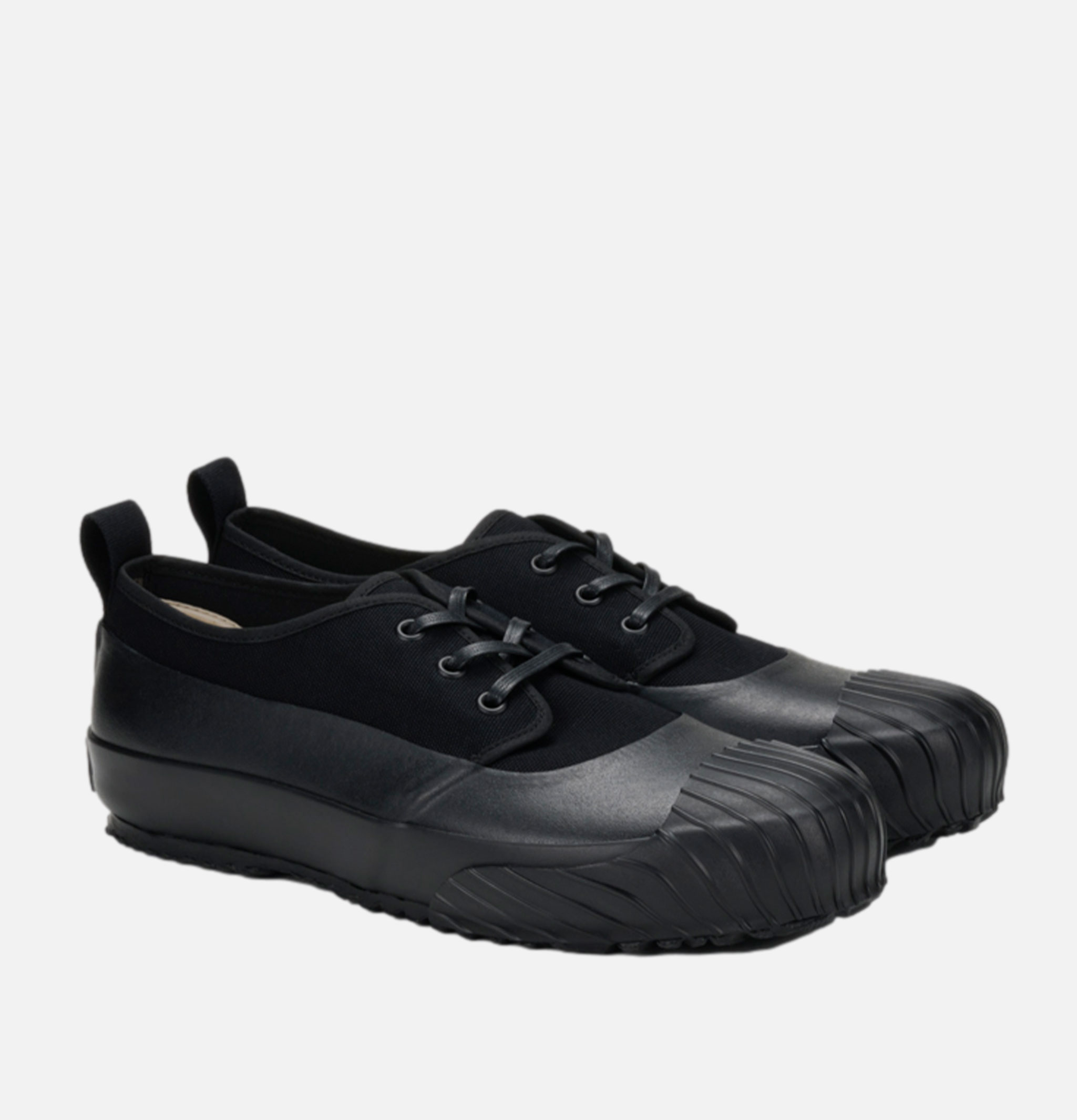 Moonstar Alweather Low Black Shoes