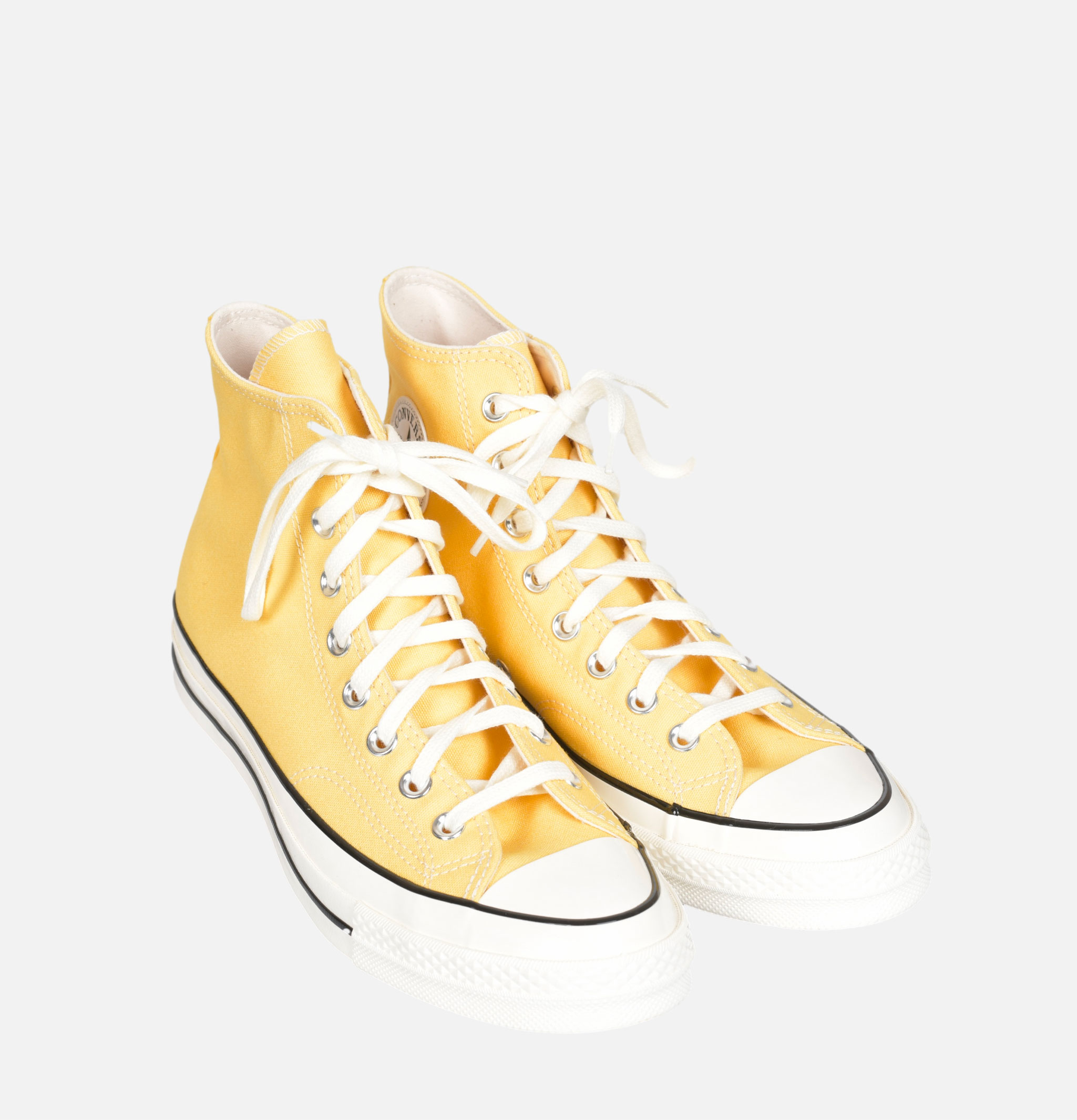 Chuck Taylor Hi bananas