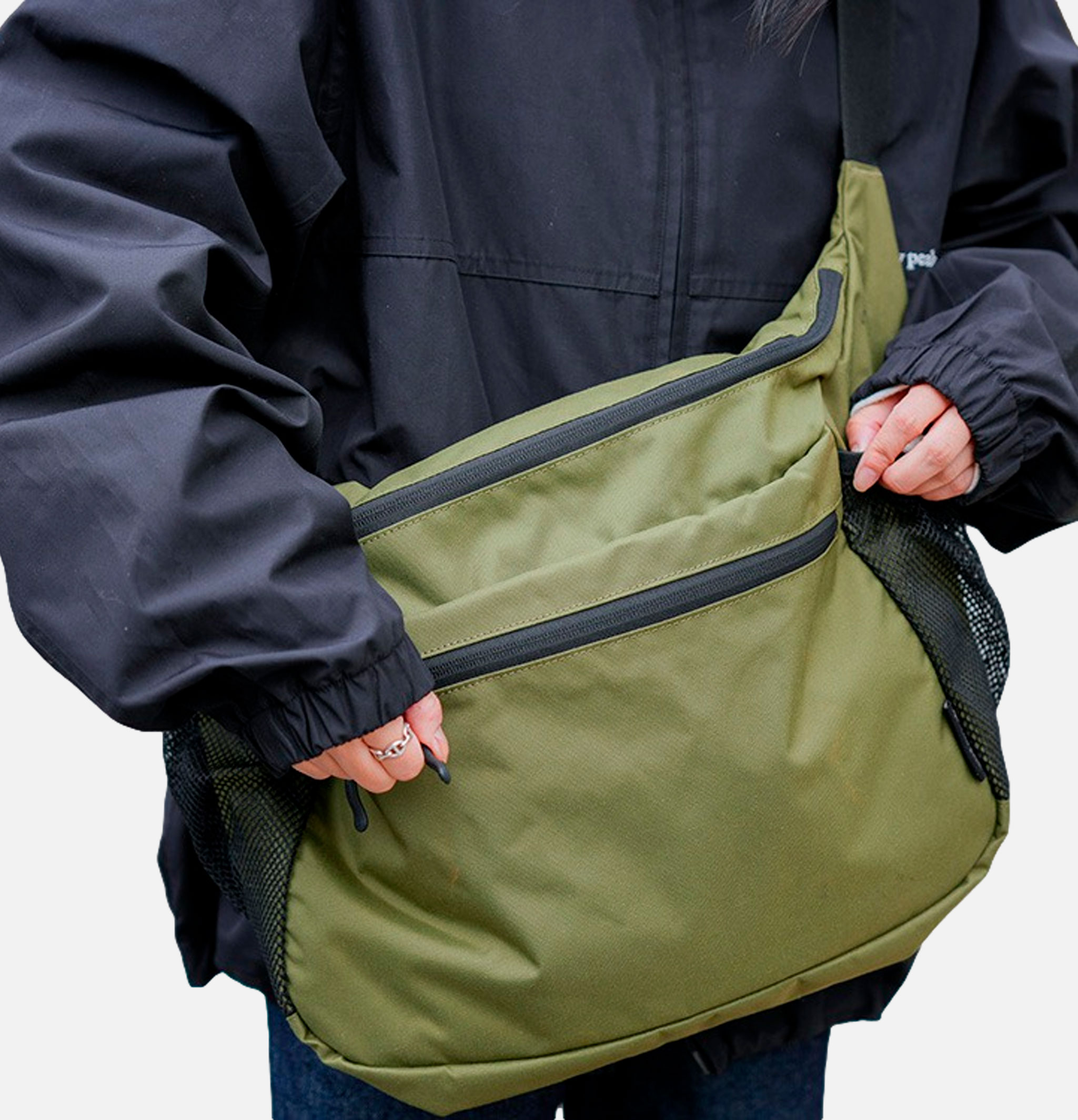 Snow Peak Sac Everyday Use Middle Shoulder