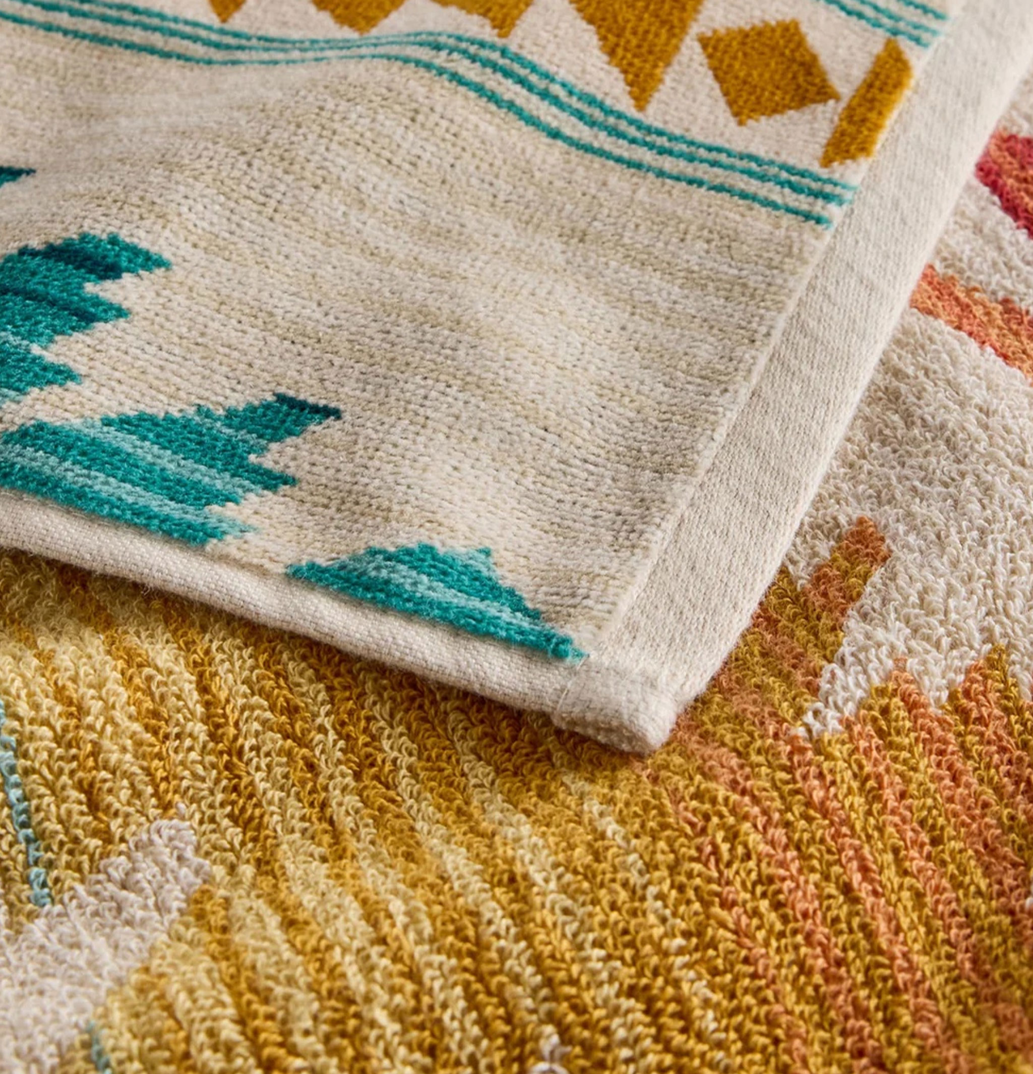 Pendleton Oversized Jacquard Towel Sunset