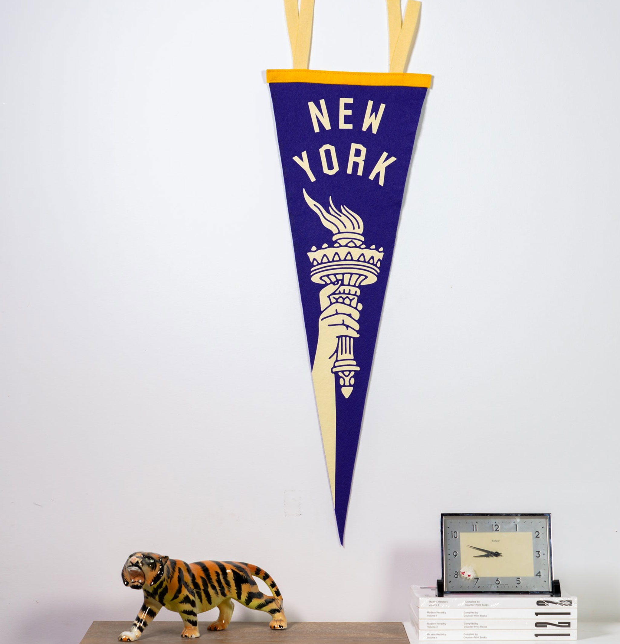 Oxford Pennant New York Torch Pennant Blue