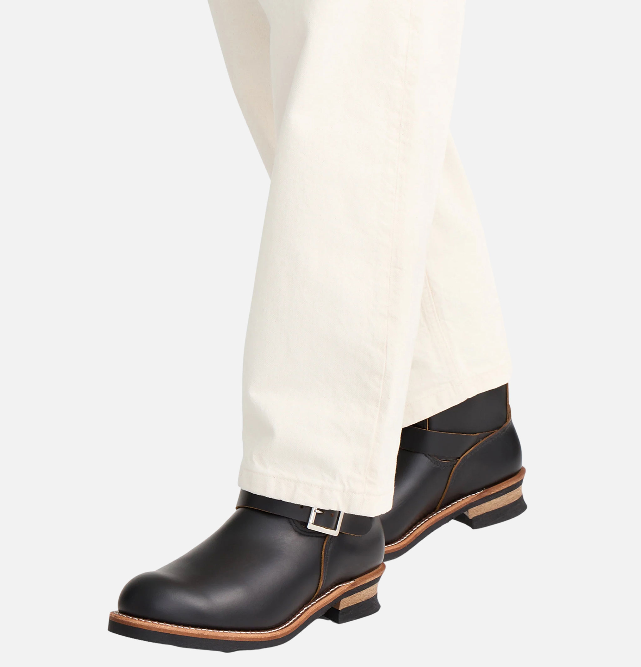 Red Wing Engineer 2966 in Black Klondike leather