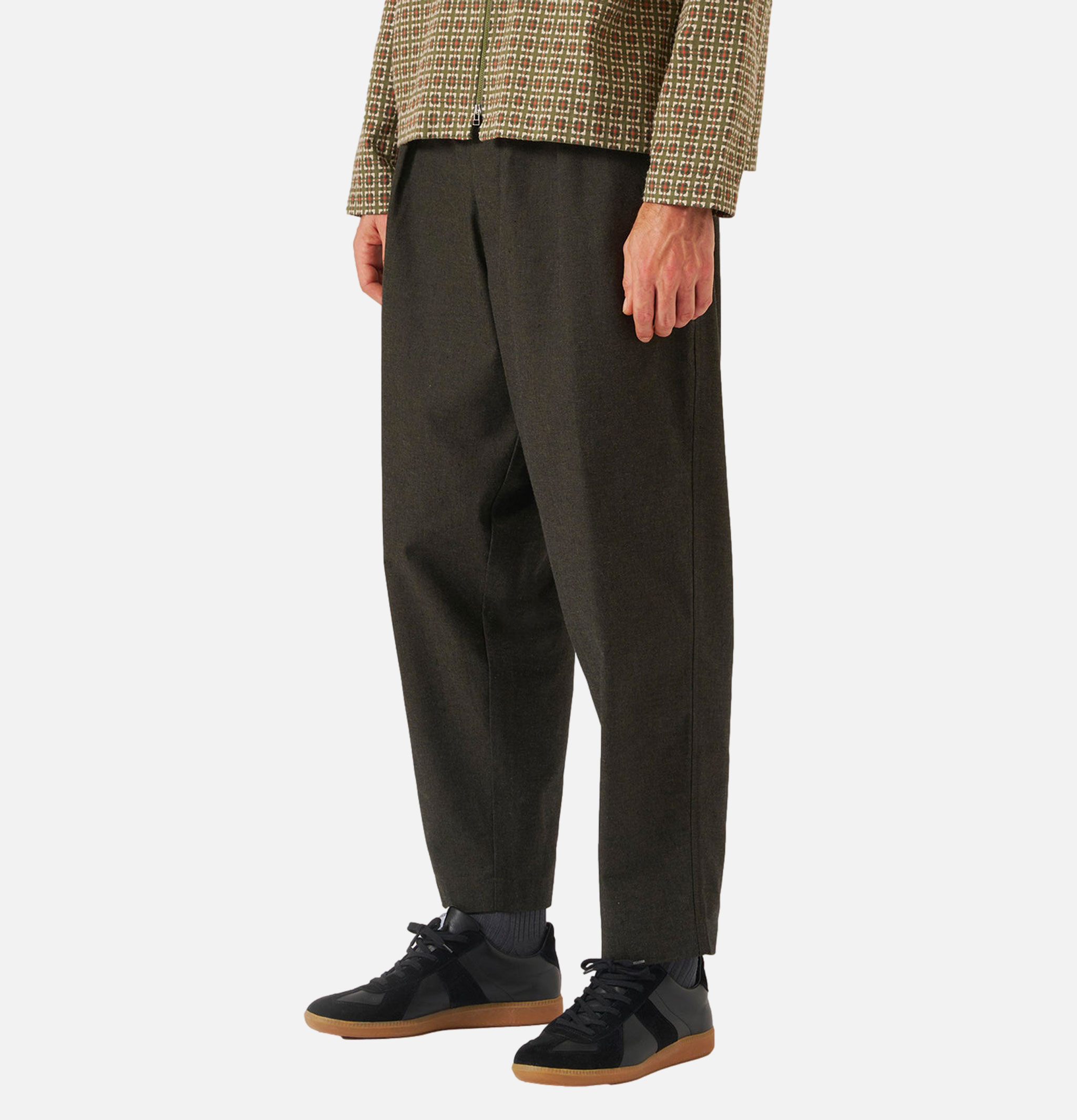 Pleated Track Lucca Suiting Olive