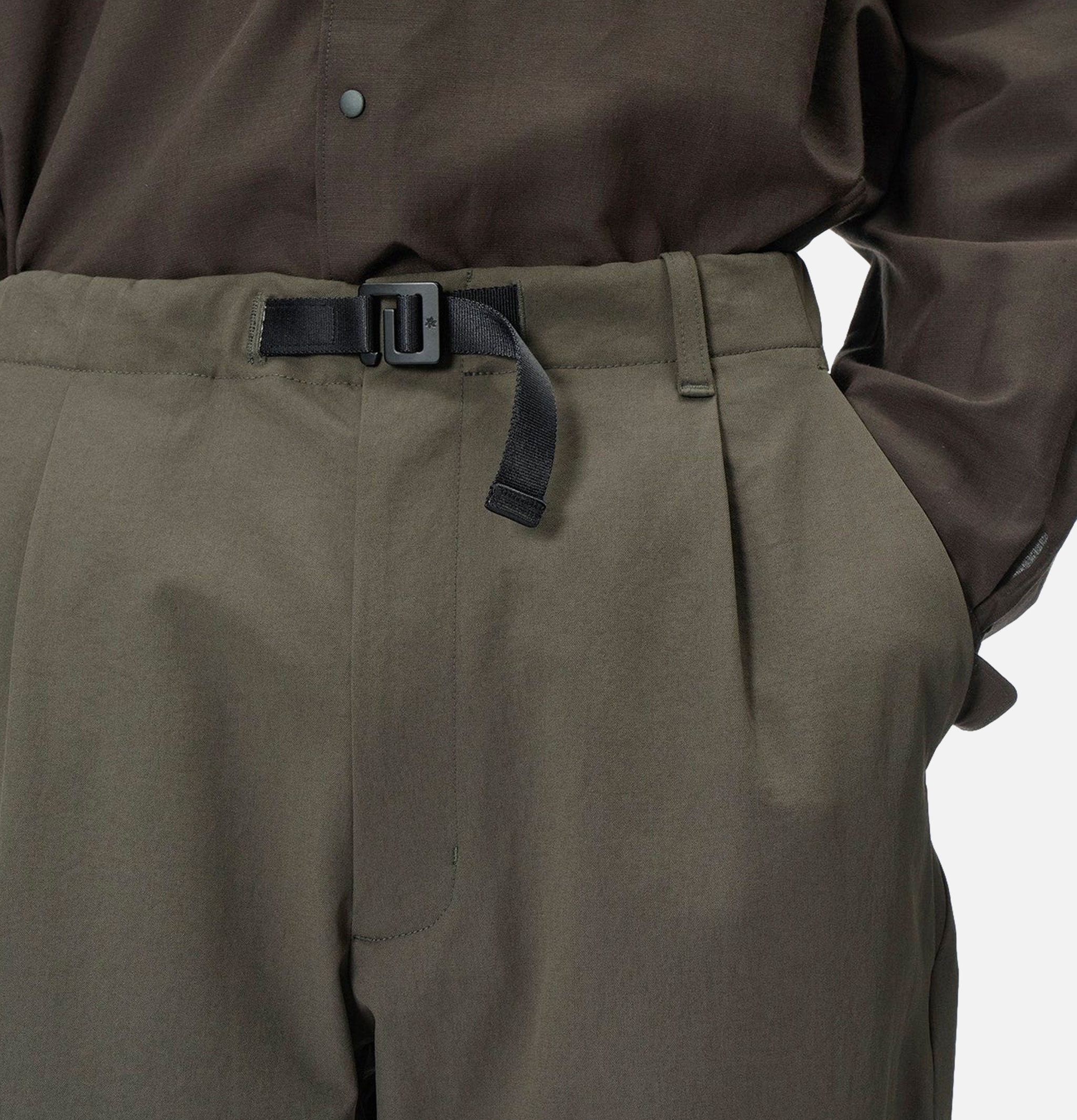 One Tuck Tapered Stretch Dv