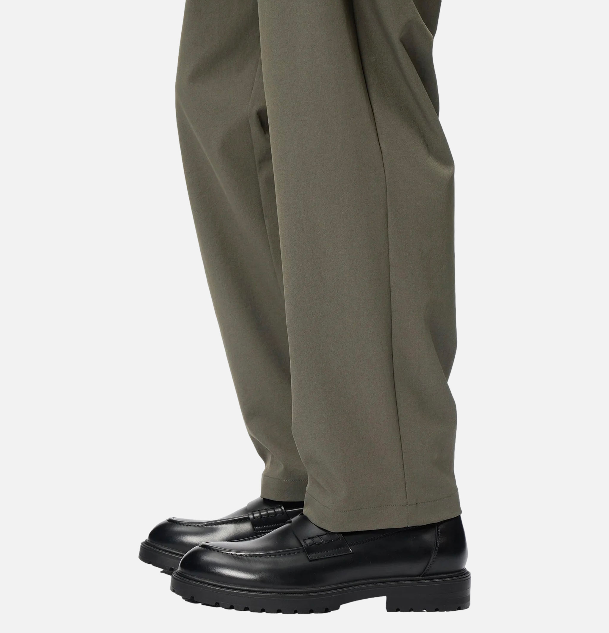 One Tuck Tapered Stretch Dv