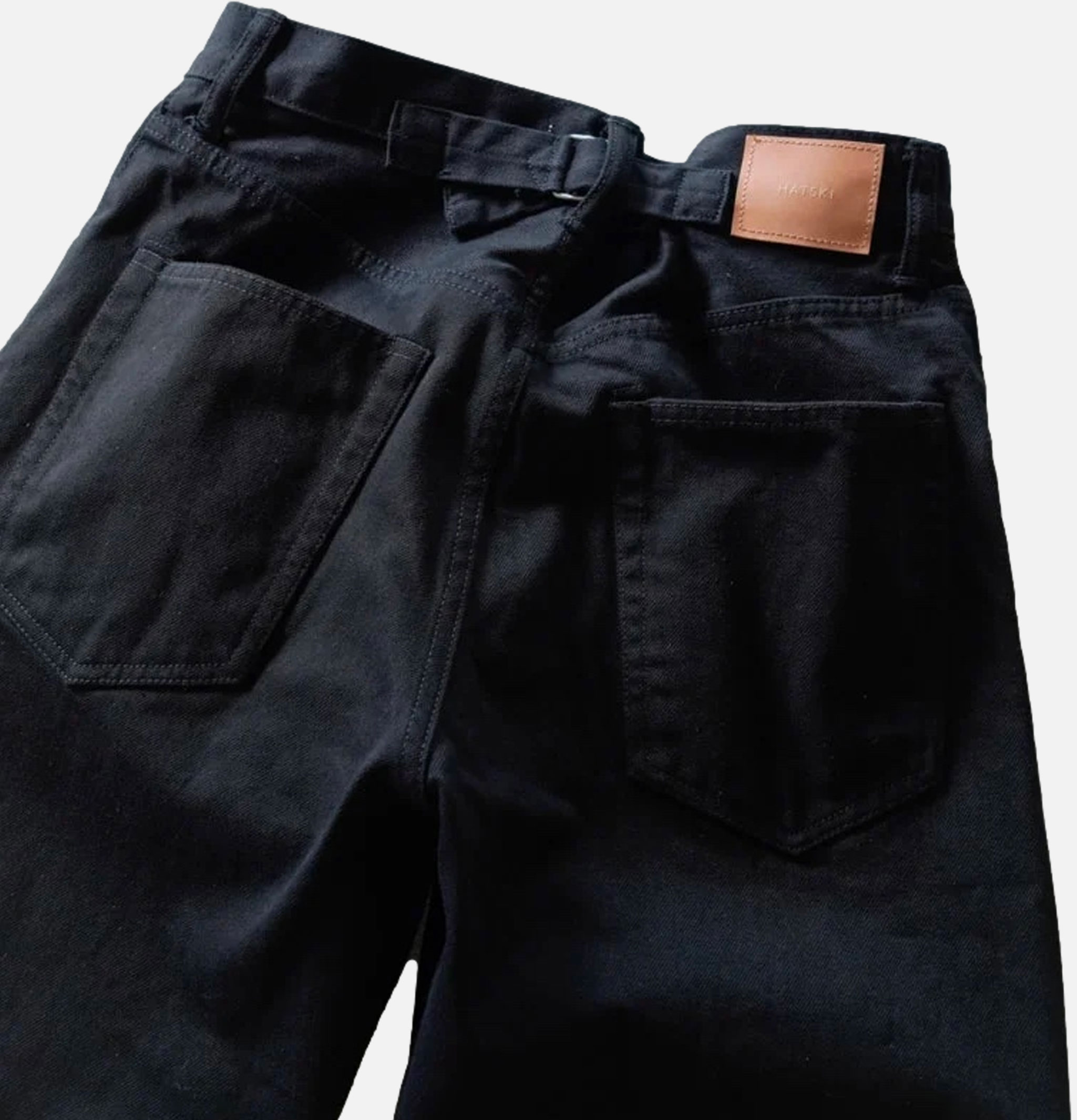 Hatski Back Buckle Denim Black