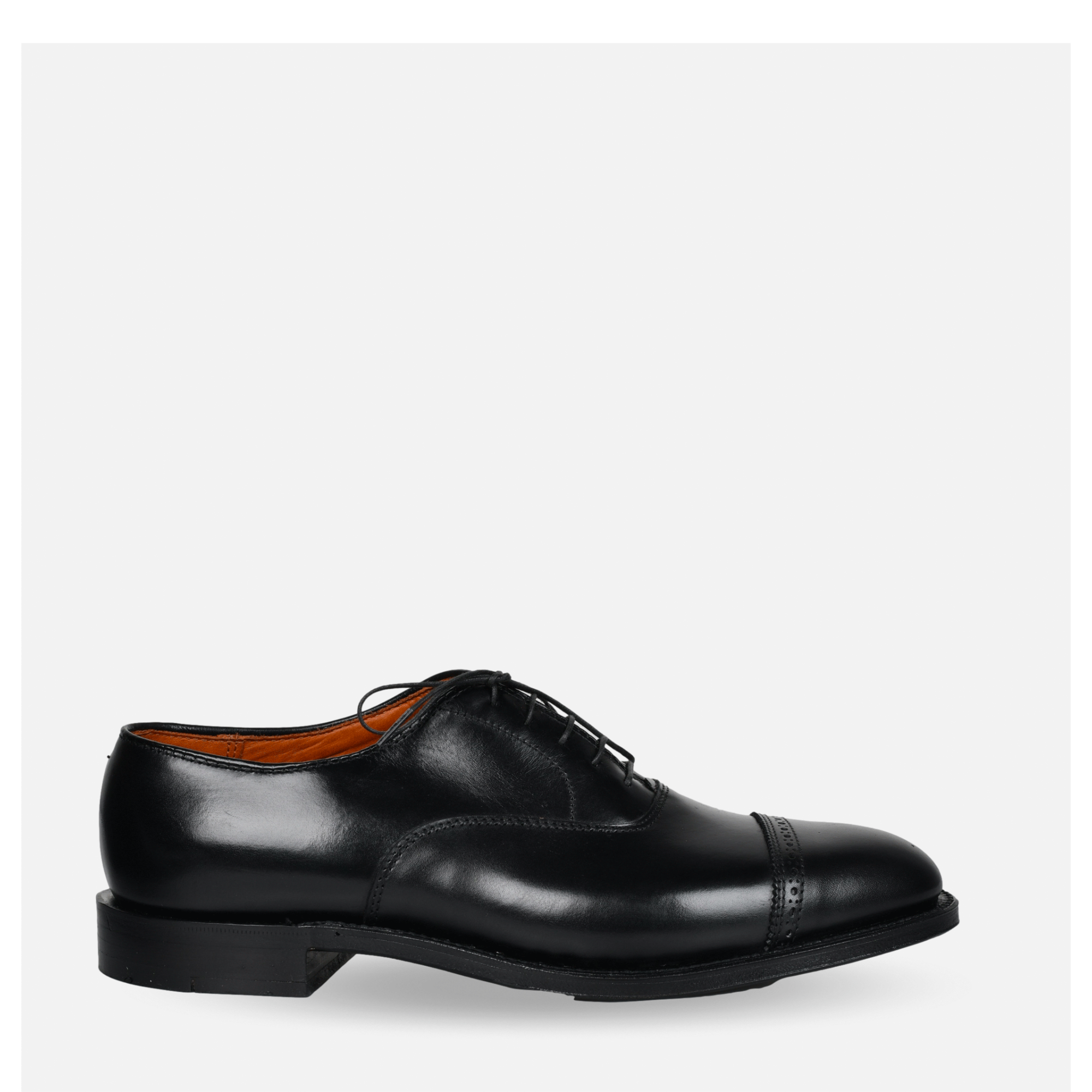 Alden | 901 Perf Tip Bal Oxford Black | Shop Royalcheese Paris