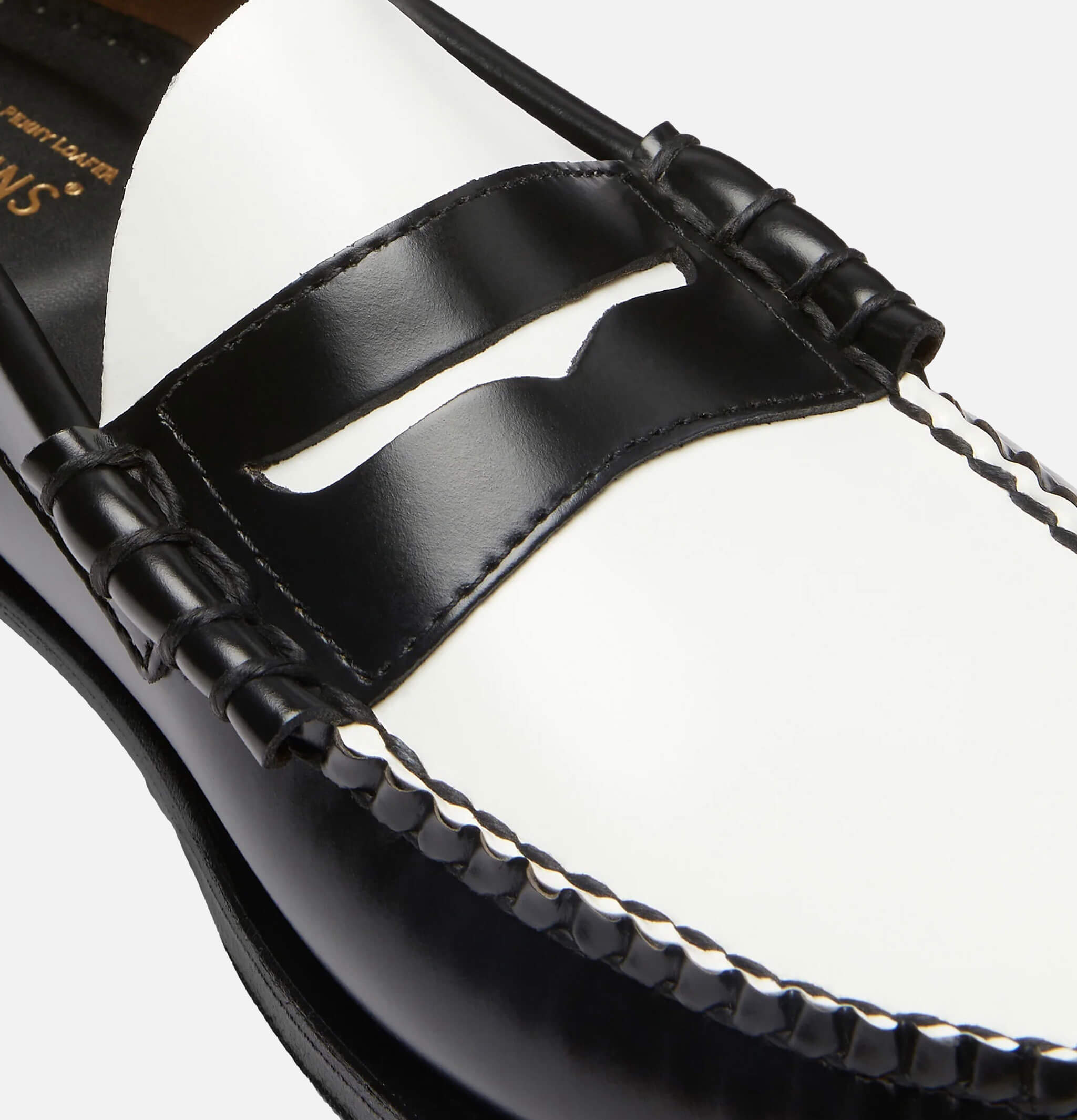 GH Bass Weejuns Penny Loafers Cuir noir et blanc