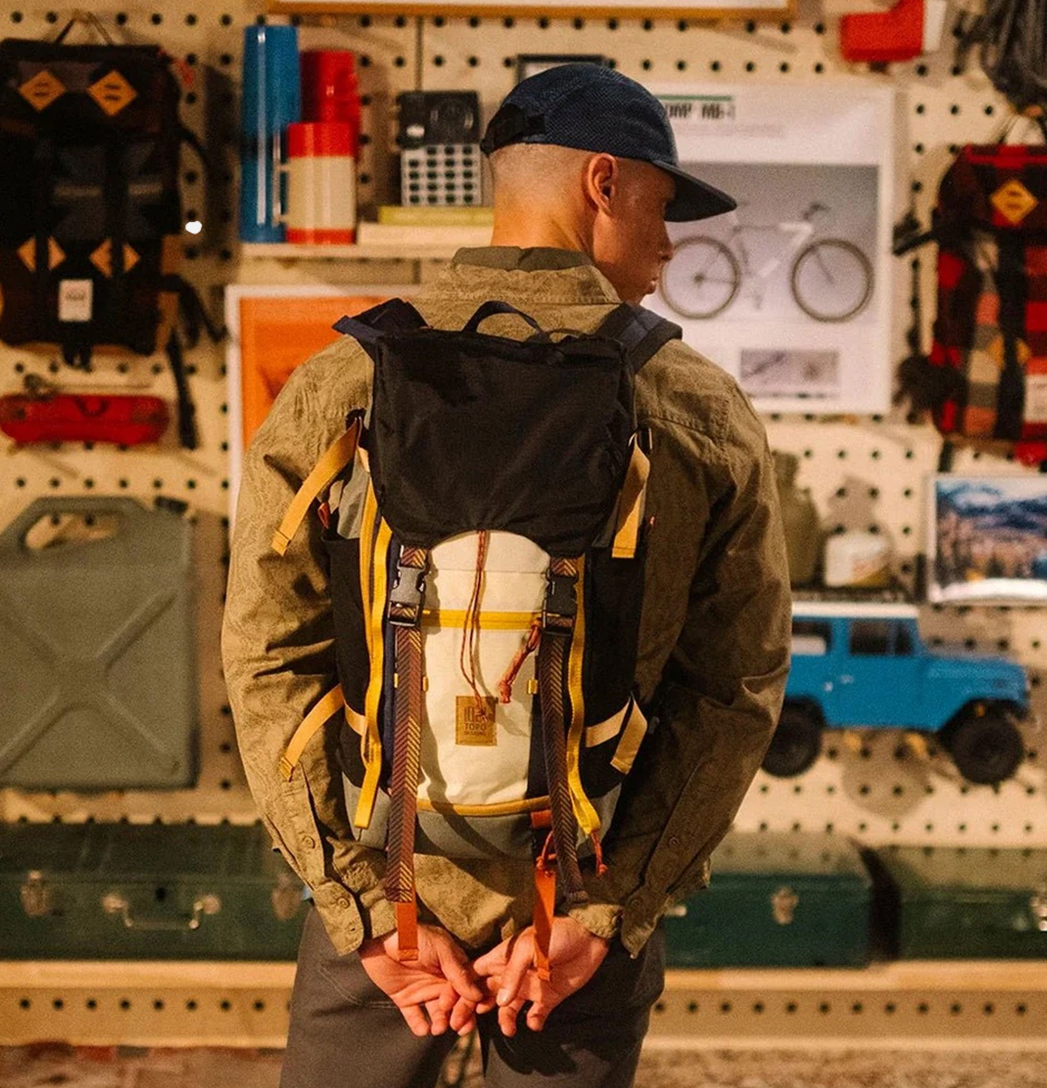 Topo Designs Rover Trail 22L Forest Golden