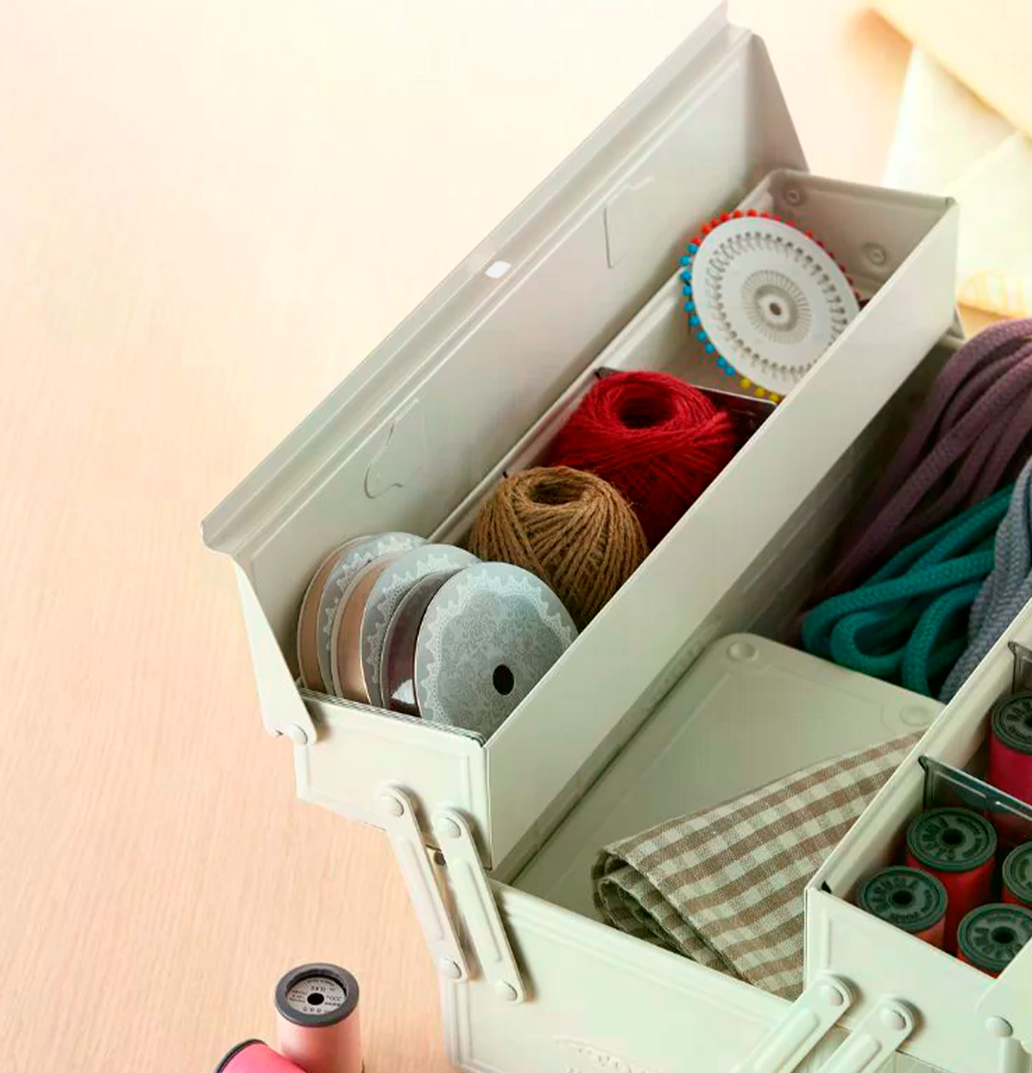 TOYO STEEL Boite A Outils St 350 White