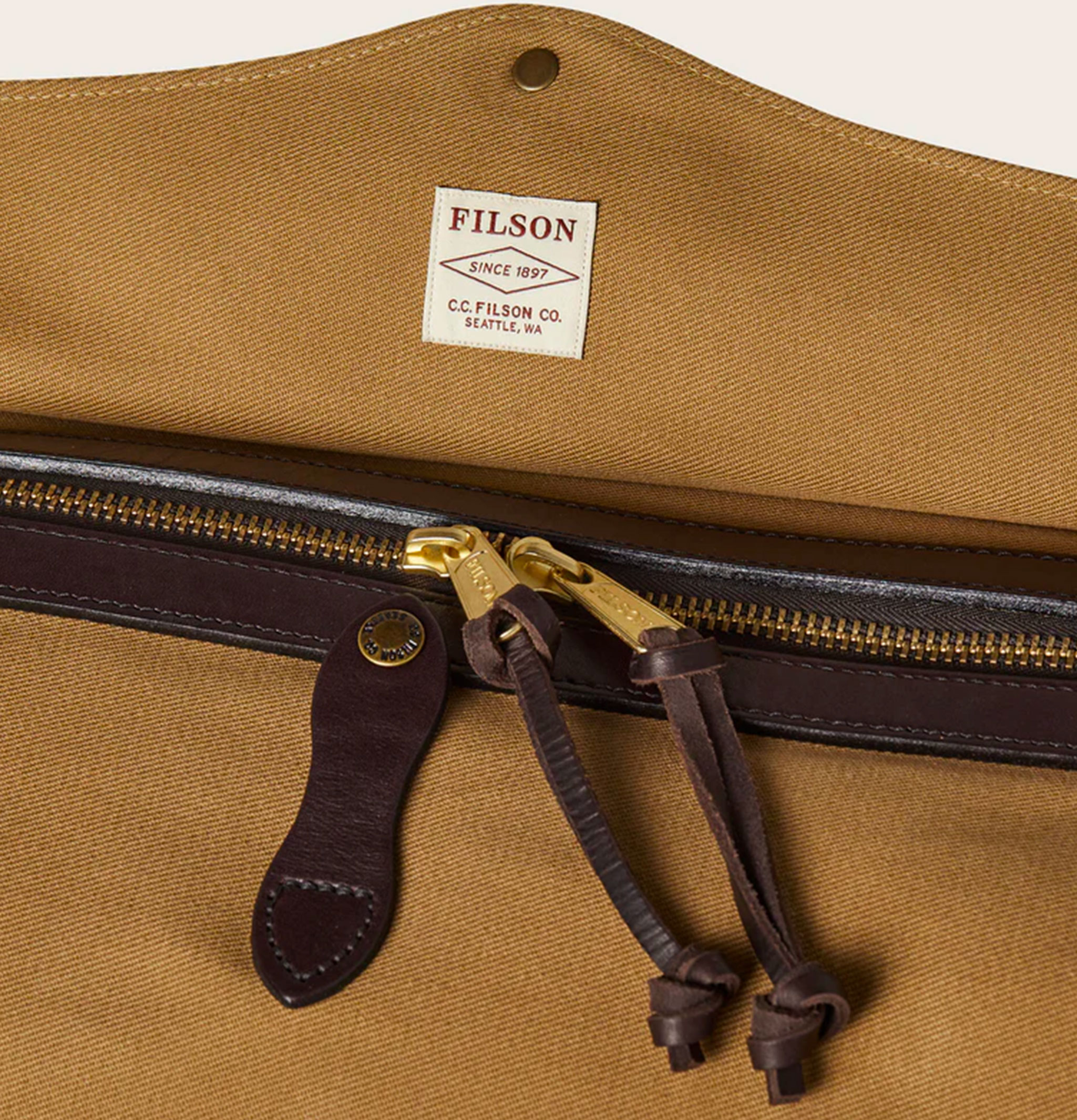 Filson Medium Tan Duffle Bag