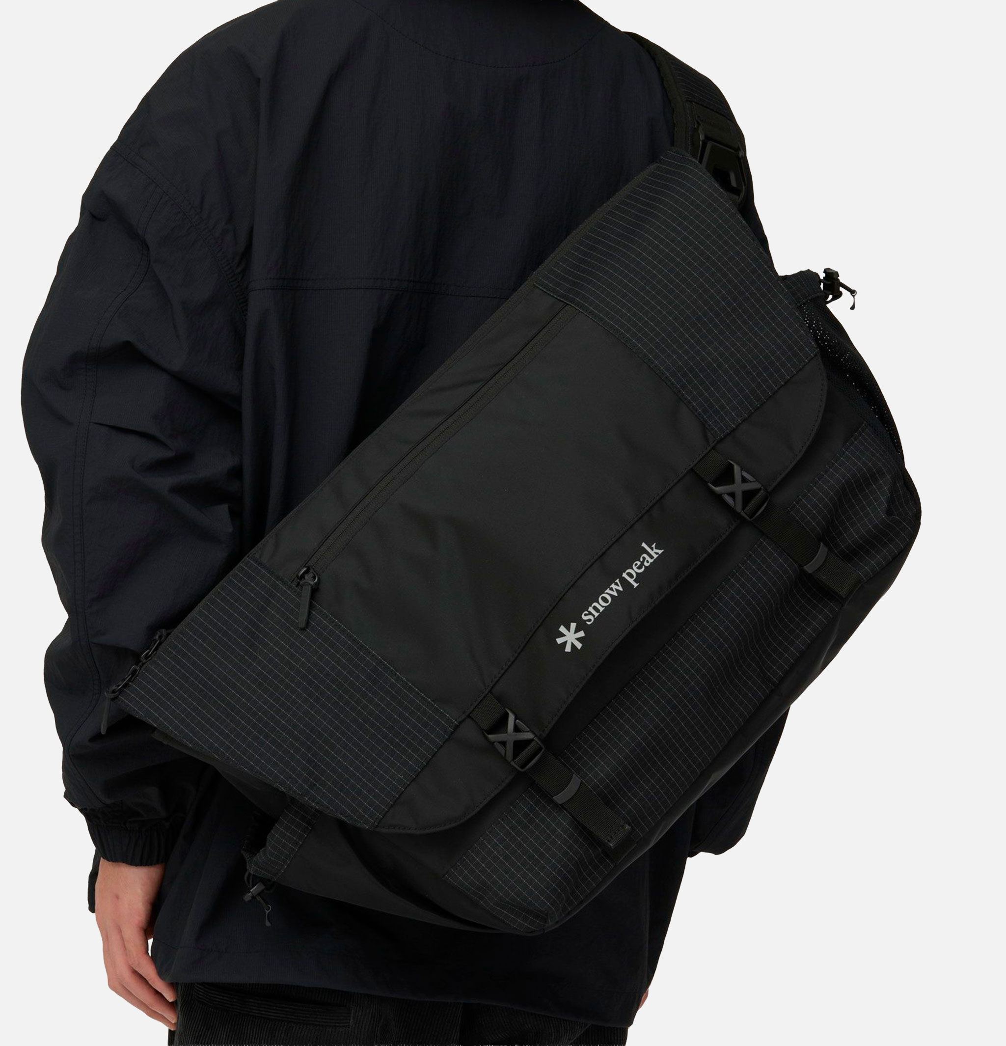 Snow Peak Grid Messenger Bag Black