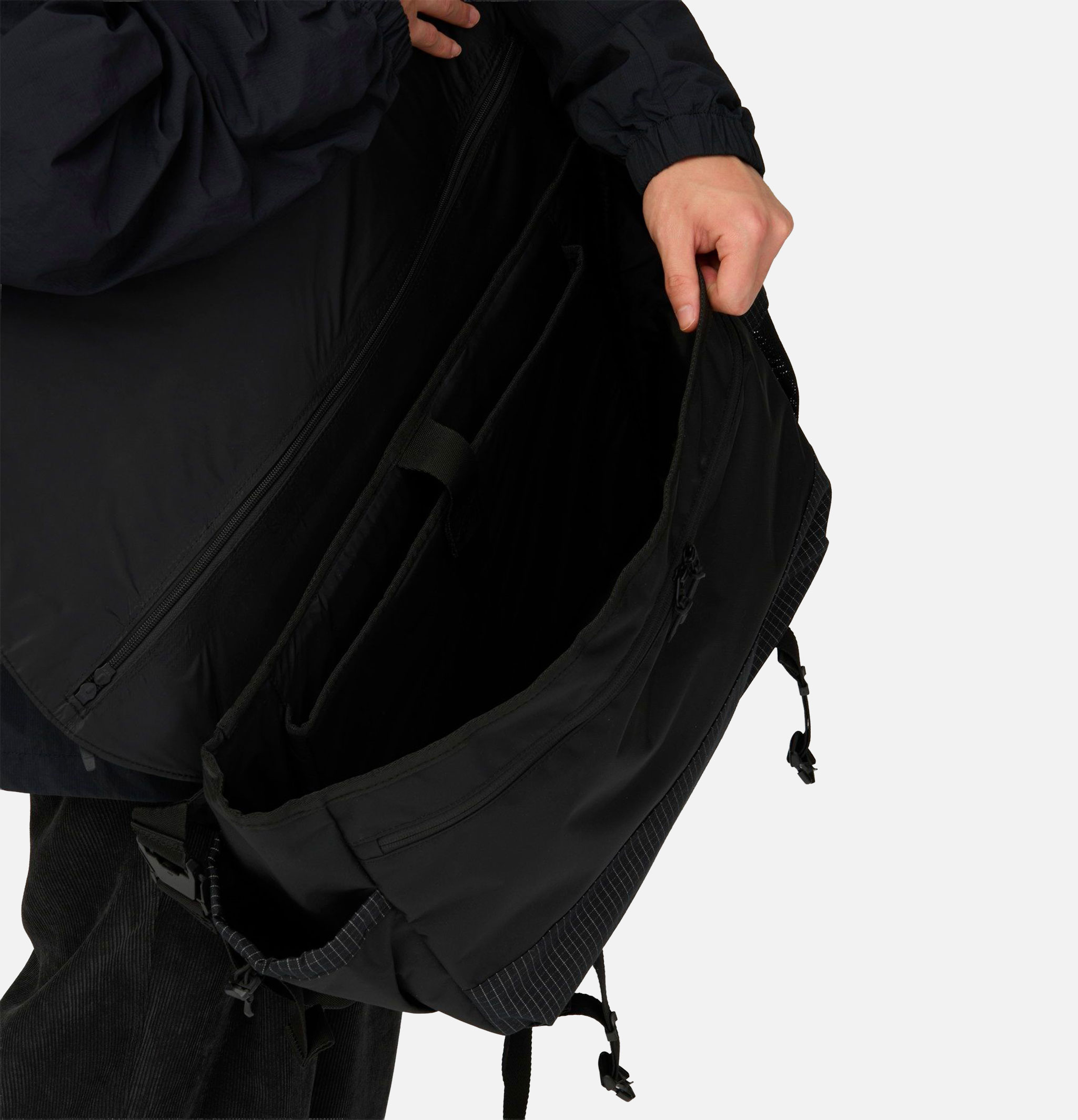 Snow Peak Grid Messenger Bag Black