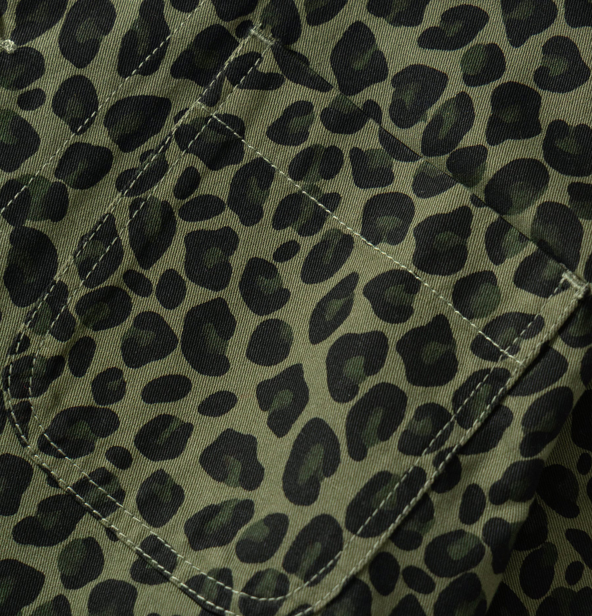 Service Works Easy Chef Patterned Shirt in Green Leopard