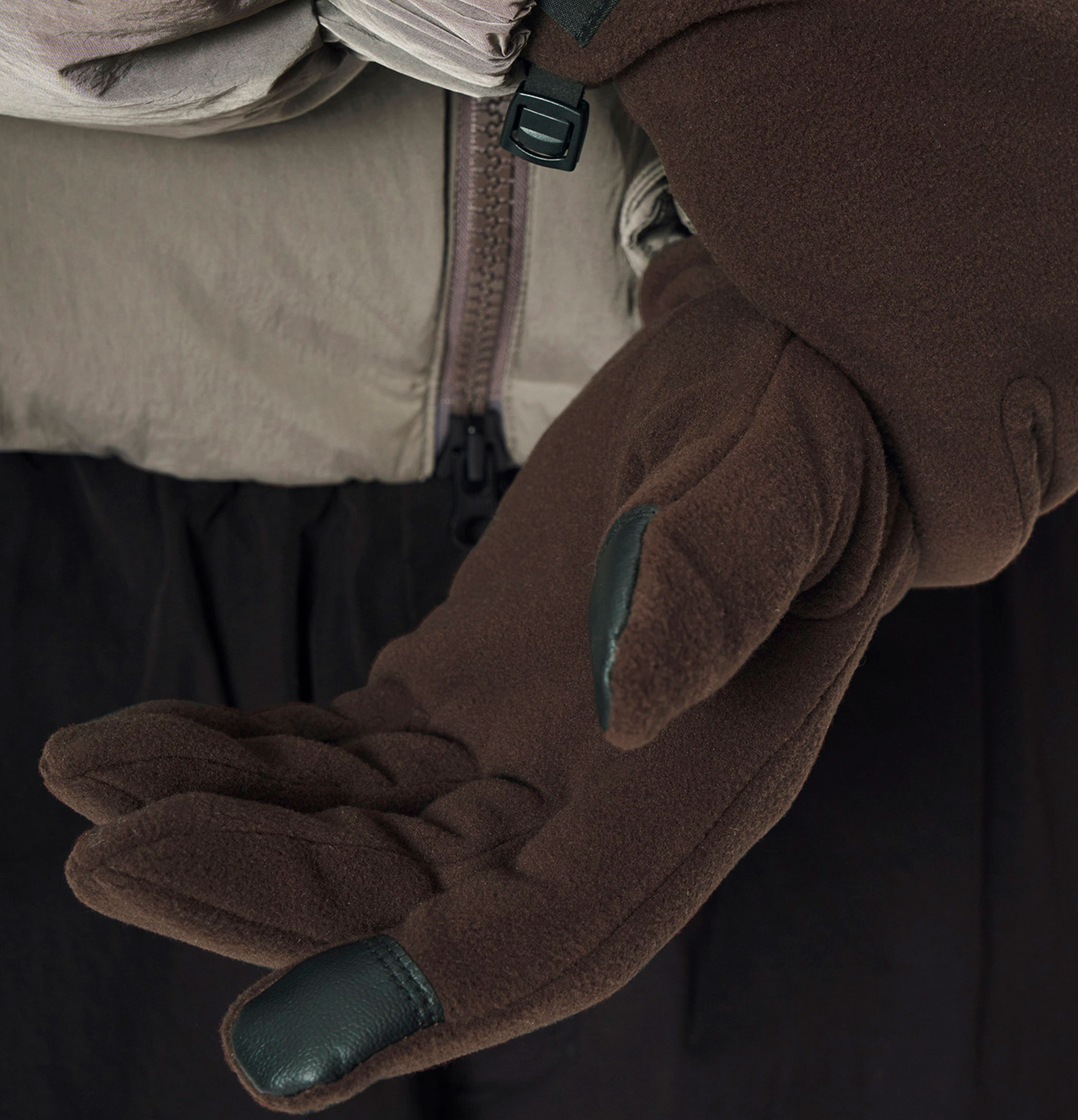 Goldwin Polartec Wind Pro Gloves Brown